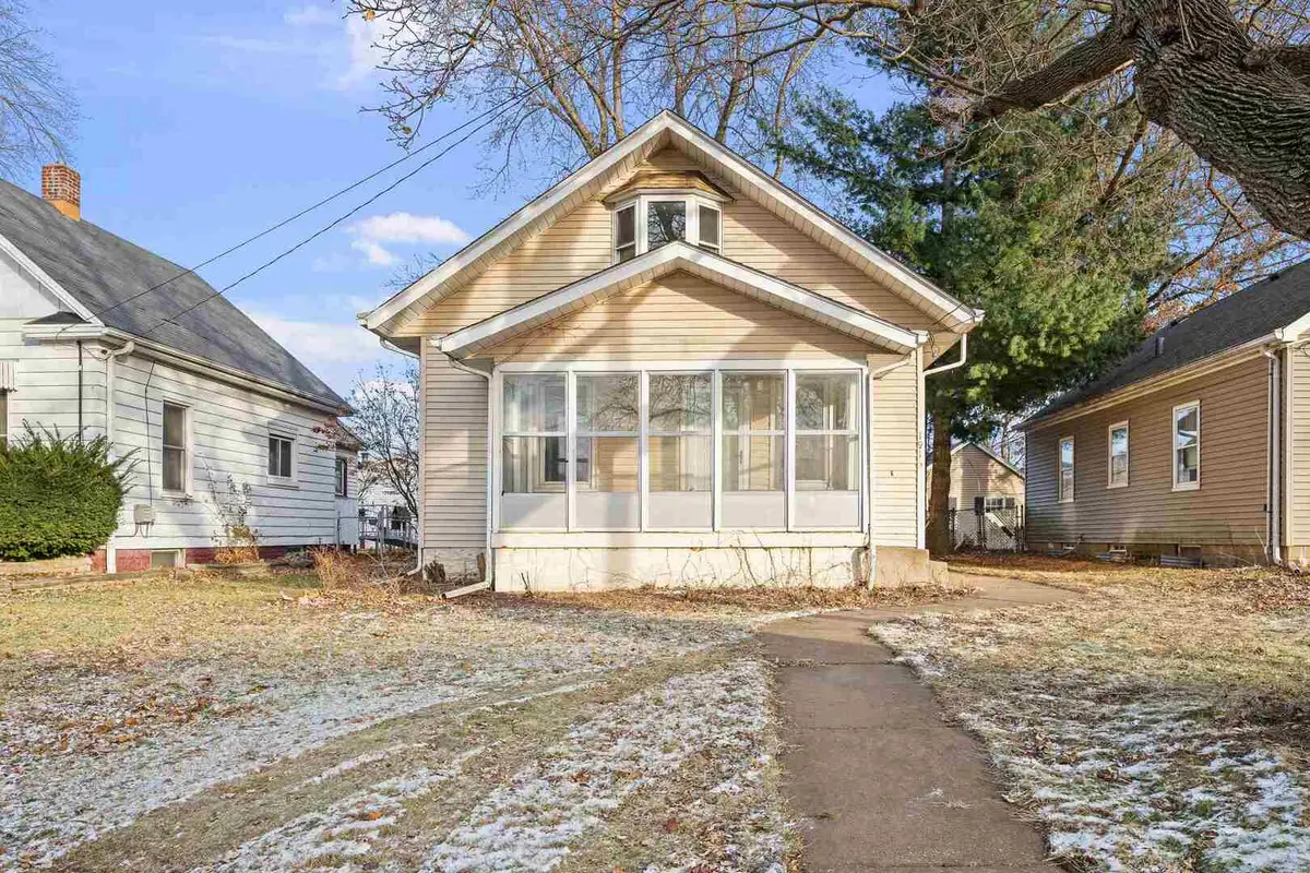 1916 31st Street A, Moline, IL 61265 - #1