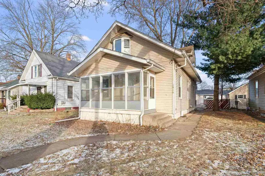 1916 31st Street A, Moline, IL 61265 - #2