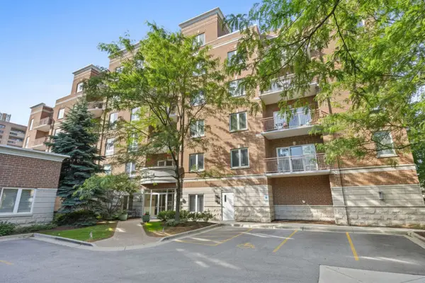 819 Graceland Avenue #204, Des Plaines, IL 60016
