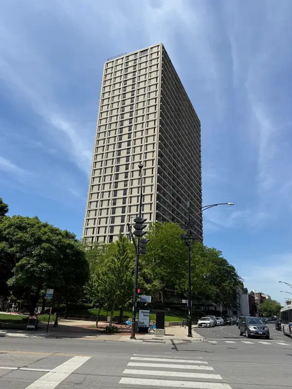 Address Withheld By Seller, Chicago, IL 60614