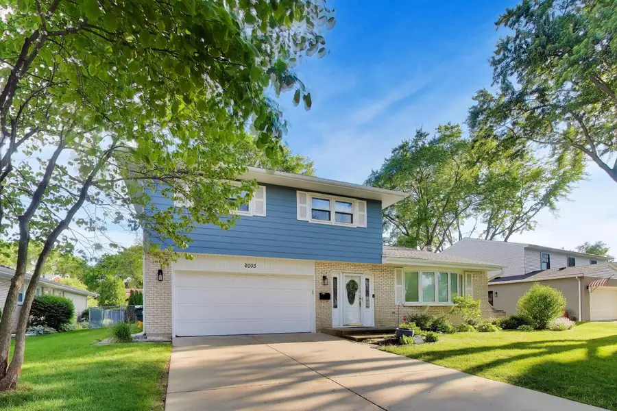 2003 E Lillian Lane, Arlington Heights, IL 60004 - #3