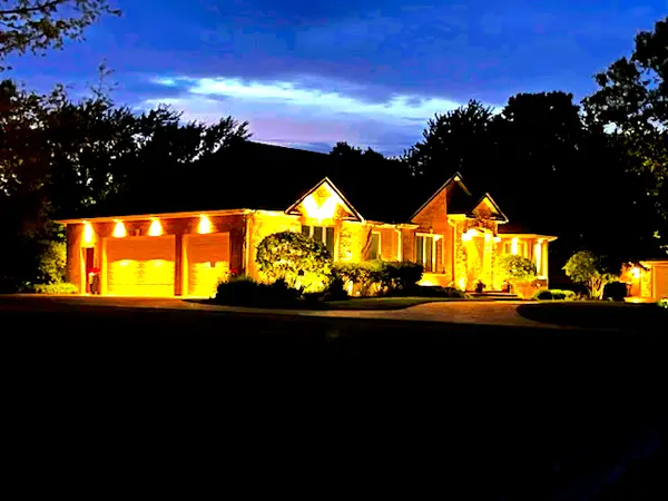 5805 N Barrington Road, Morris, IL 60450