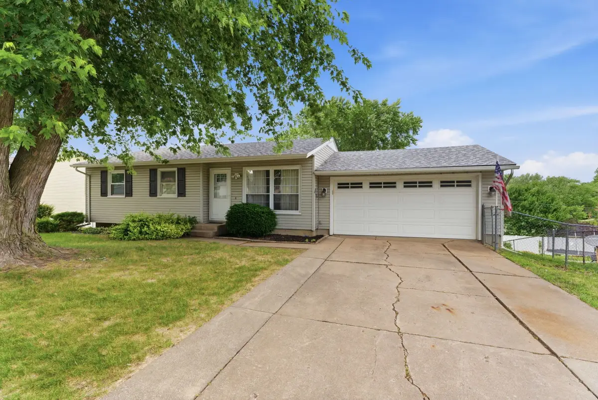 3108 Maplecrest Road, Bettendorf, IA 52722 - #1