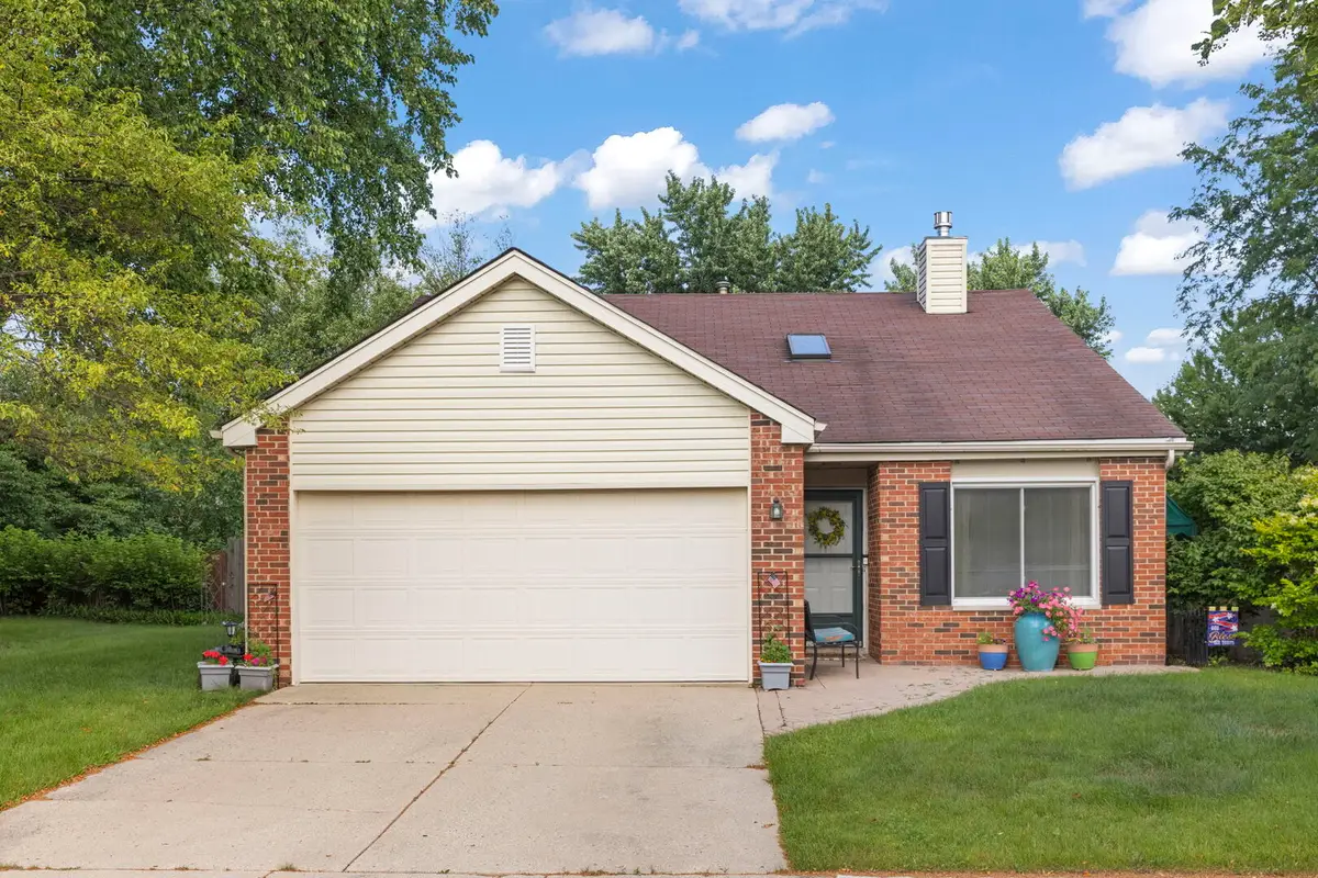 2S111 Waltham Court, Warrenville, IL 60555 - #1