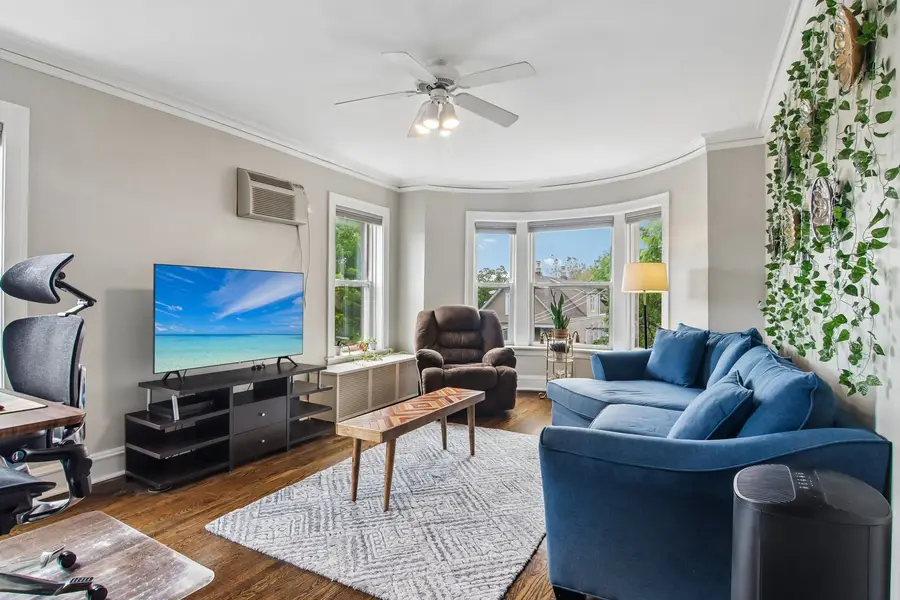 1946 W Patterson Avenue #3, Chicago, IL 60613 - #3