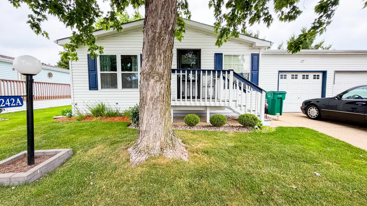 242 Meadowlark Lane #A, Sandwich, IL 60548 - #1