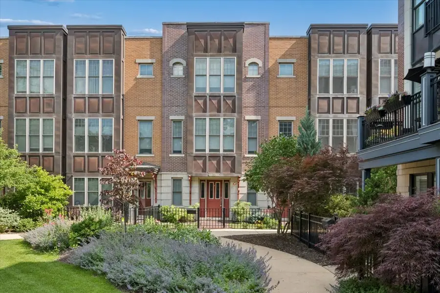 3006 W Newport Avenue, Chicago, IL 60618 - #2
