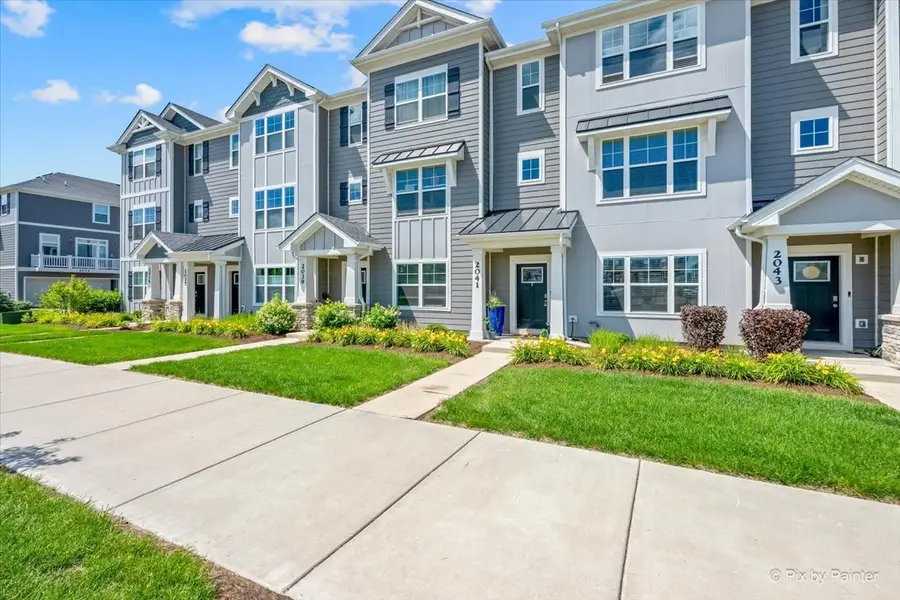 2041 Sequoia Avenue, Mundelein, IL 60060 - #2