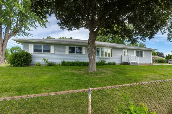5770 Poppy Garden Road, Colona, IL 61241