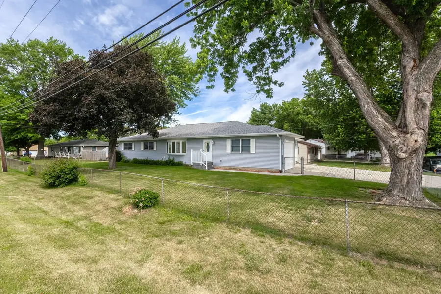 5770 Poppy Garden Road, Colona, IL 61241 - #2