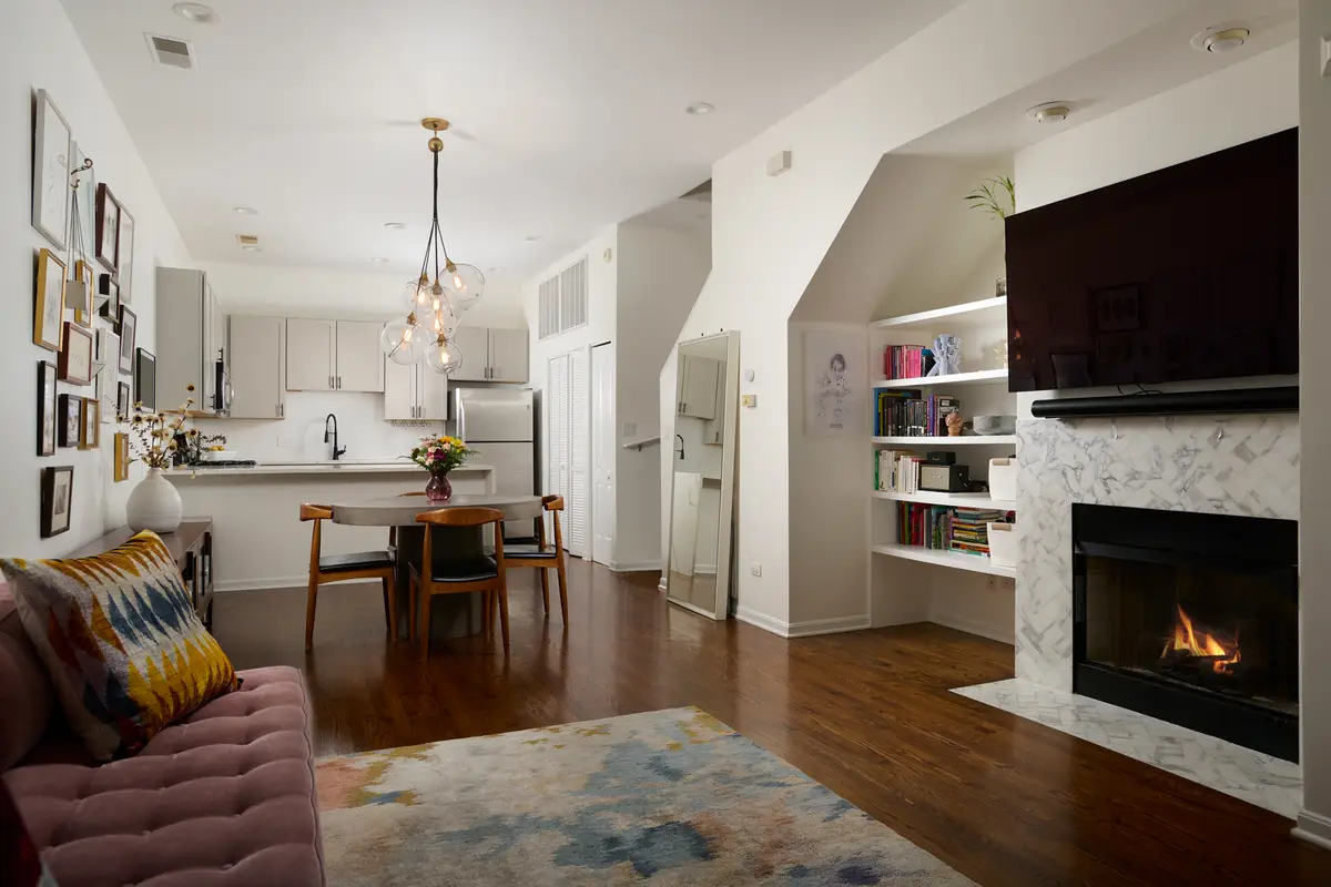 952 N Crosby Street, Chicago, IL 60610 - #1