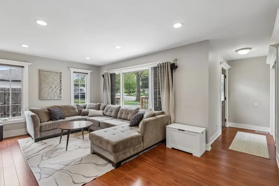 2802 Hawk Lane, Rolling Meadows, IL 60008 - #3