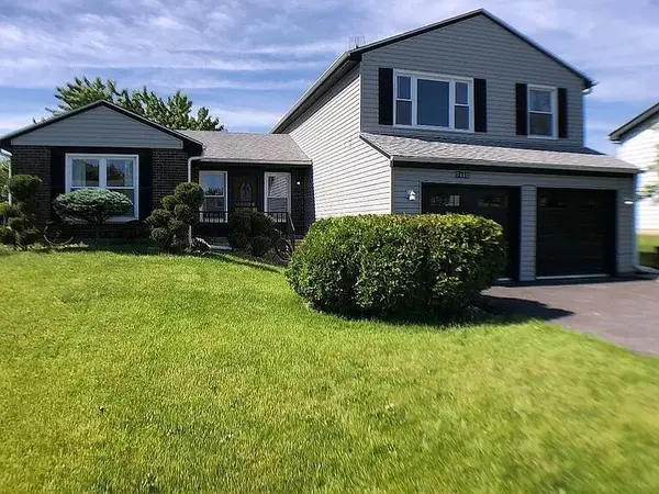 7465 W Hickory Creek Drive, Frankfort, IL 60423