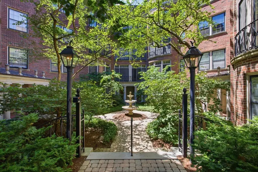 942 Michigan Avenue #3, Evanston, IL 60202 - #2