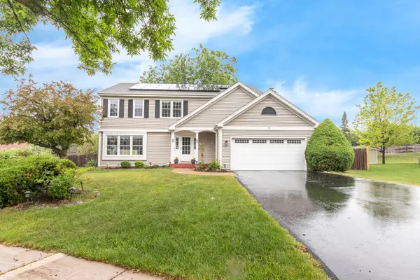 76 Foxboro Lane, Gurnee, IL 60031