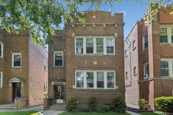 5030 N Ridgeway Avenue, Chicago, IL 60625