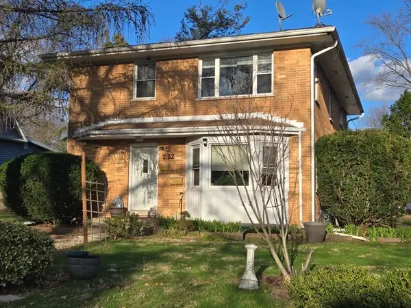 722 N Center Street, Naperville, IL 60563