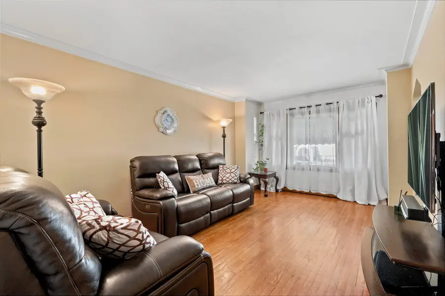 4319 S Karlov Avenue, Chicago, IL 60632 - #2
