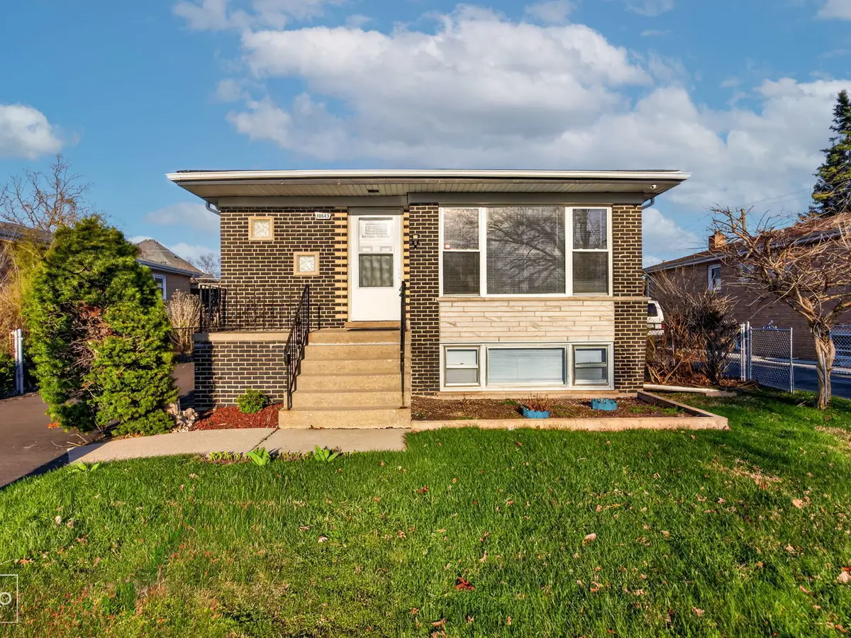 10643 S 83rd Avenue, Palos Hills, IL 60465 - #1