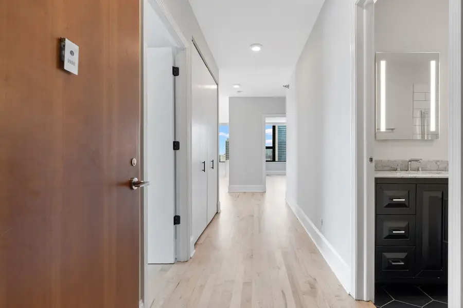 501 N Clinton Street #1806, Chicago, IL 60654 - #2