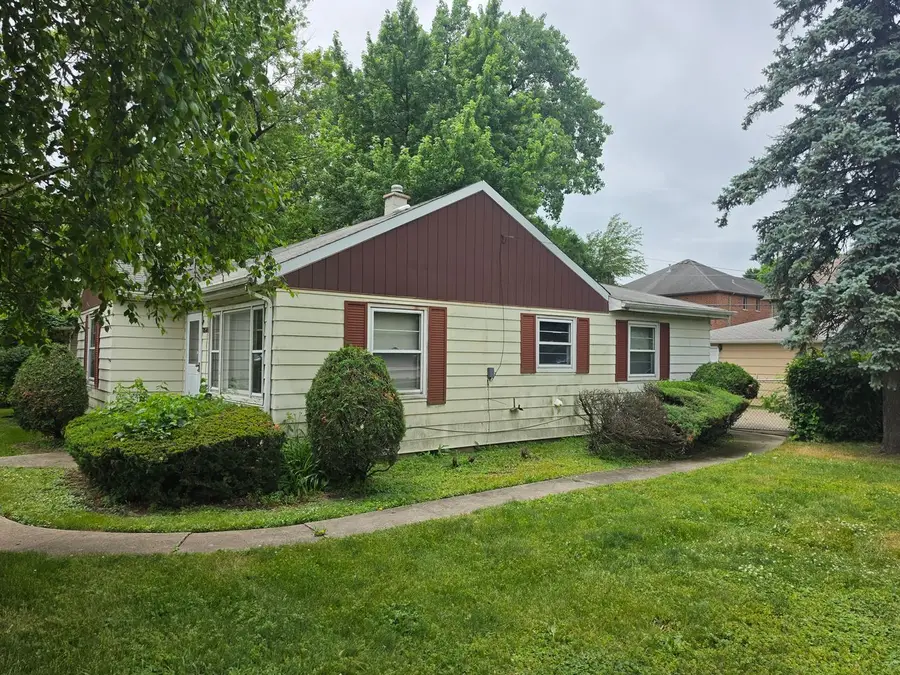 8506 Mcvicker Avenue, Burbank, IL 60459 - #2