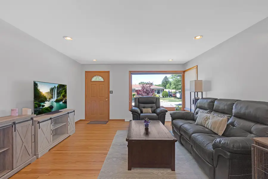 145 Princeton Street, Des Plaines, IL 60016 - #2