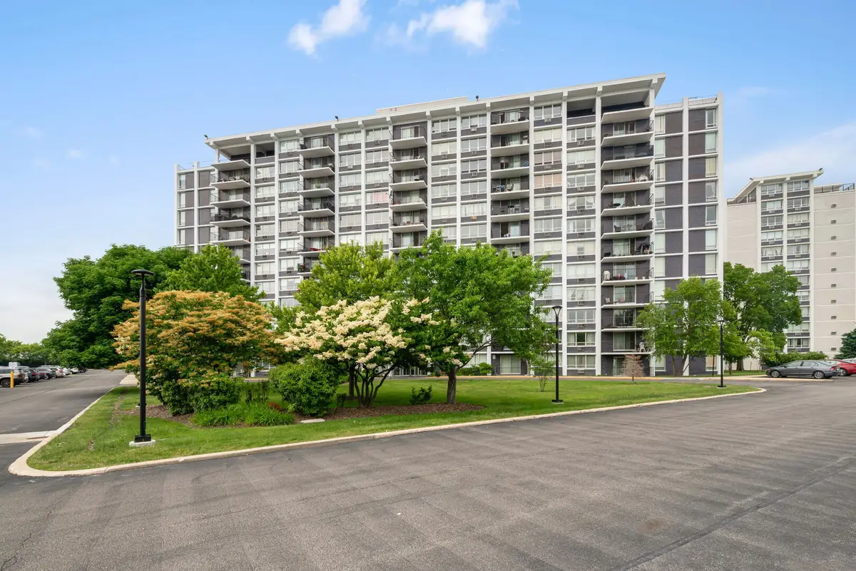 8809 Golf Road #8A, Niles, IL 60714 - #1