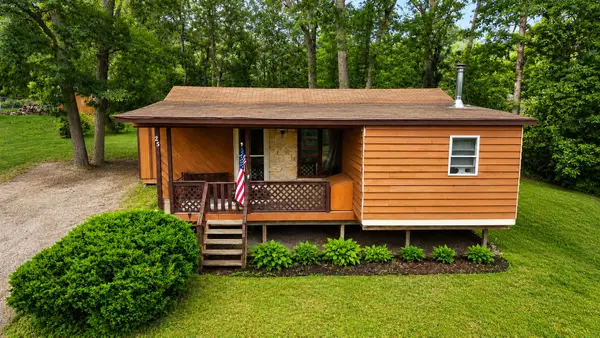 25 Beacon Bay, Lakemoor, IL 60051