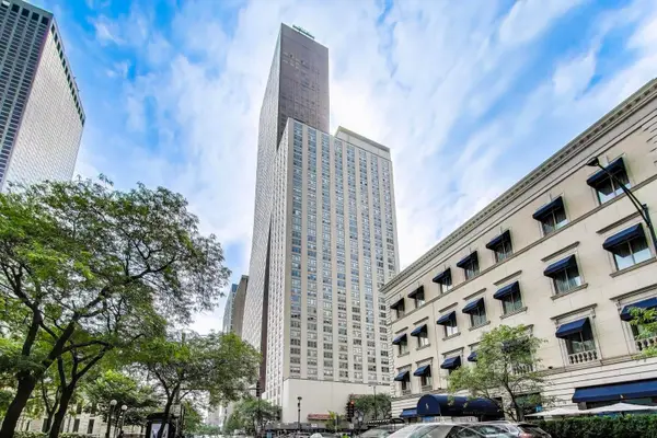 777 N Michigan Avenue #3405, Chicago, IL 60611