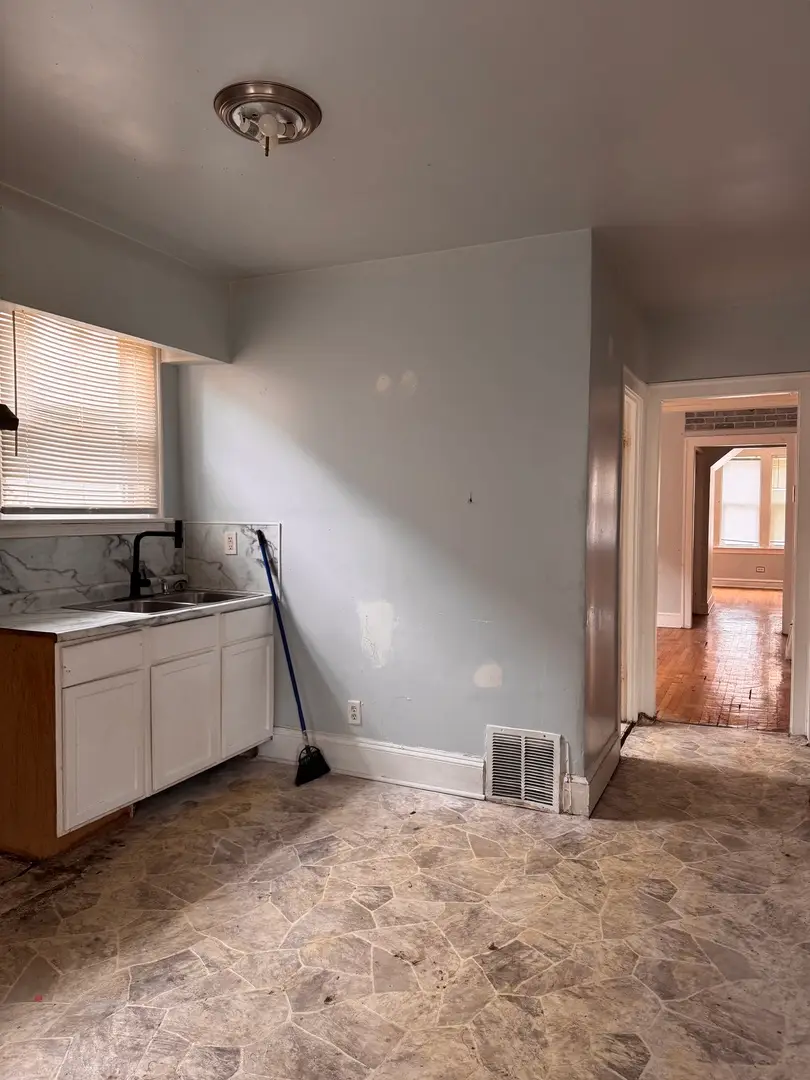 8529 S May Street, Chicago, IL 60620 - #3