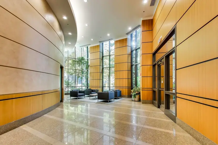 400 N La Salle Drive #1002, Chicago, IL 60654 - #2