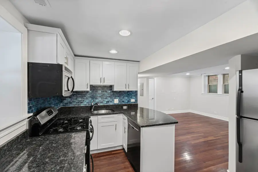 Address Withheld By Seller, Chicago, IL 60613 - #3