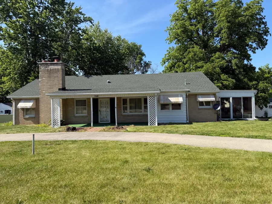 708 E Glover Street, Ottawa, IL 61350 - #2