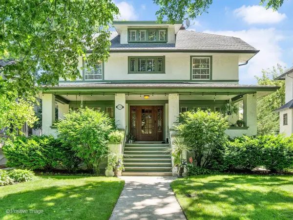 160 N Elmwood Avenue, Oak Park, IL 60302
