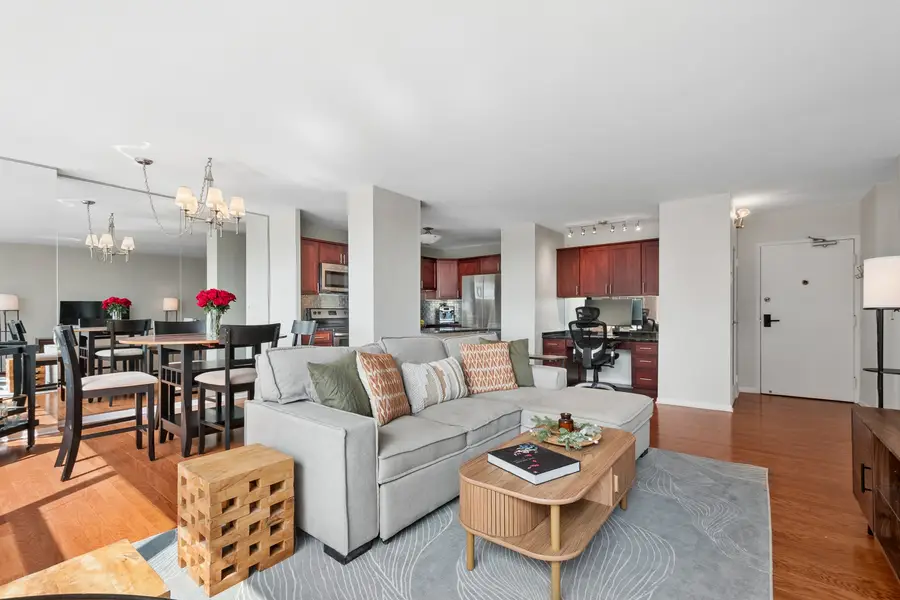 3900 N Lake Shore Drive #9B, Chicago, IL 60613 - #2