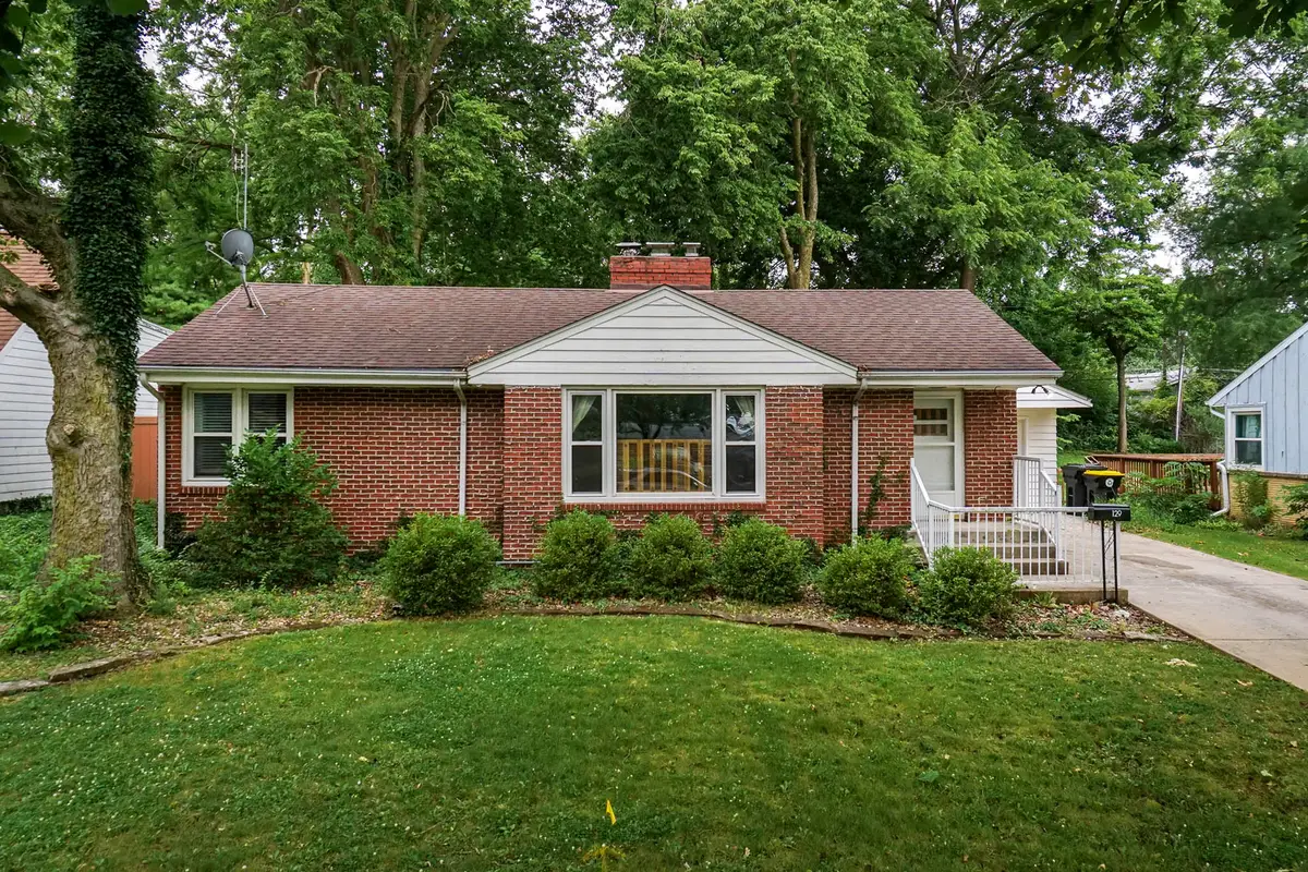 129 Eastview Drive, Normal, IL 61761 - #1
