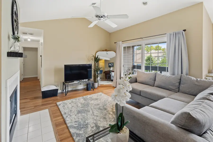 2408 Windward Boulevard #205, Champaign, IL 61821 - #3
