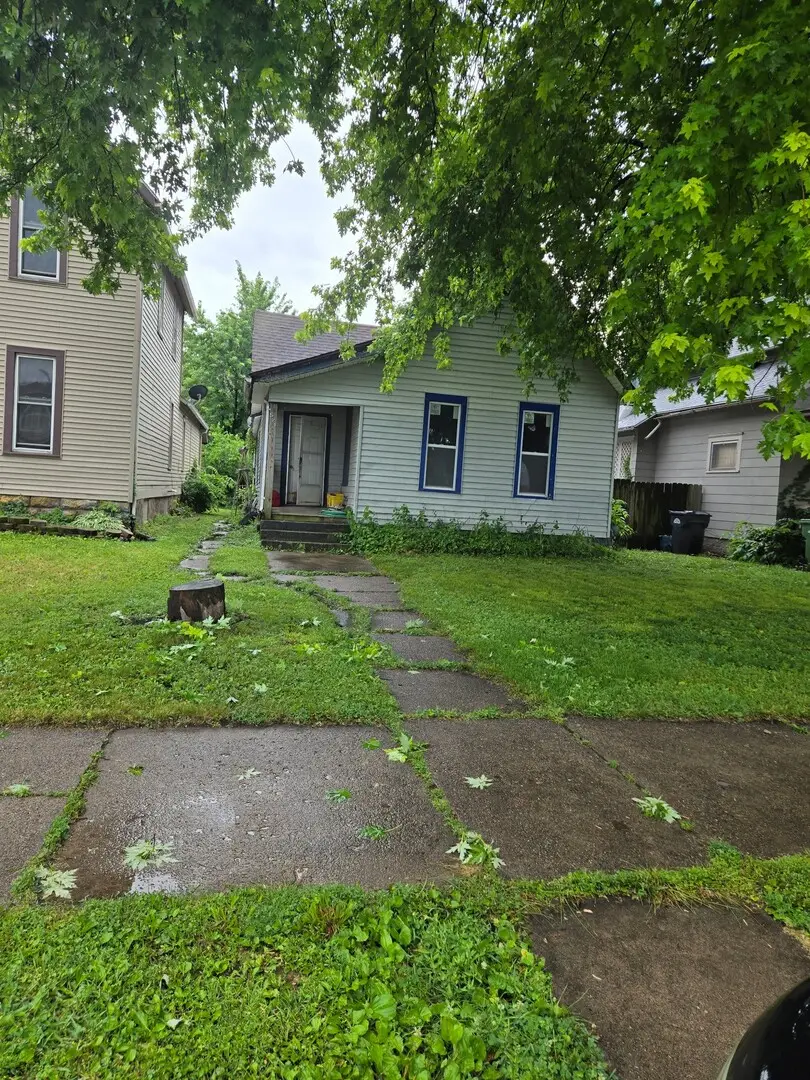 521 3rd Avenue, Clinton, IA 52732 - #1