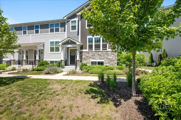 2342 Southwind Boulevard, South Elgin, IL 60177