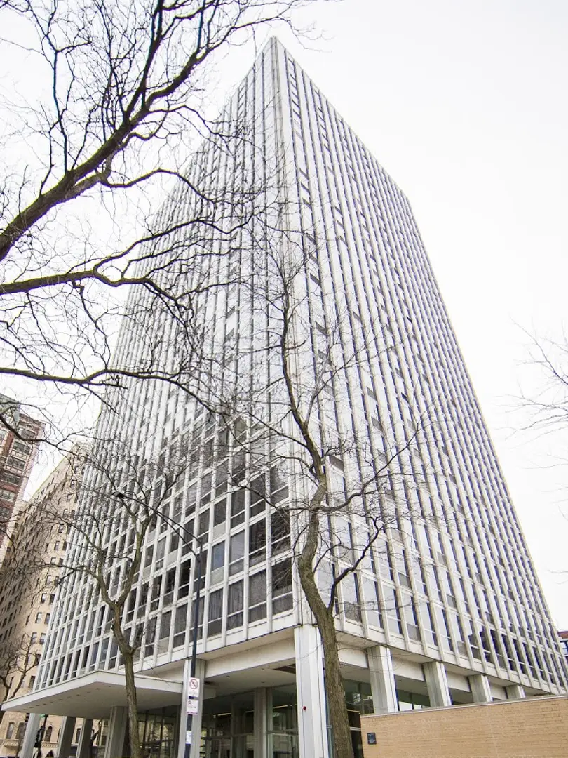 2400 N Lakeview Avenue #303, Chicago, IL 60614 - #1