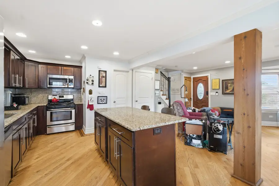 7910 Babb Avenue, Skokie, IL 60077 - #3