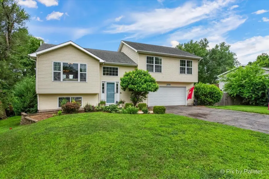 38796 N Kenmore Road, Antioch, IL 60002 - #2