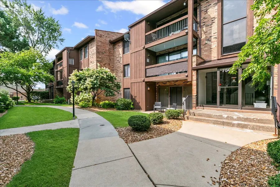 7509 W 175 Street #232, Tinley Park, IL 60477 - #3