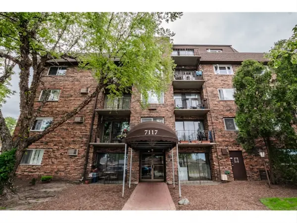 7117 W 93rd Street #105, Oak Lawn, IL 60453