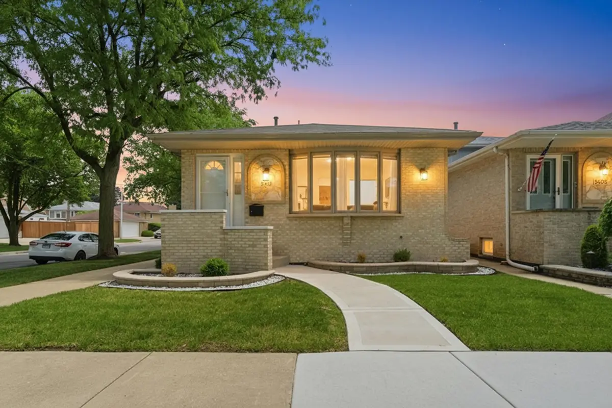 5601 S Sayre Avenue, Chicago, IL 60638 - #1