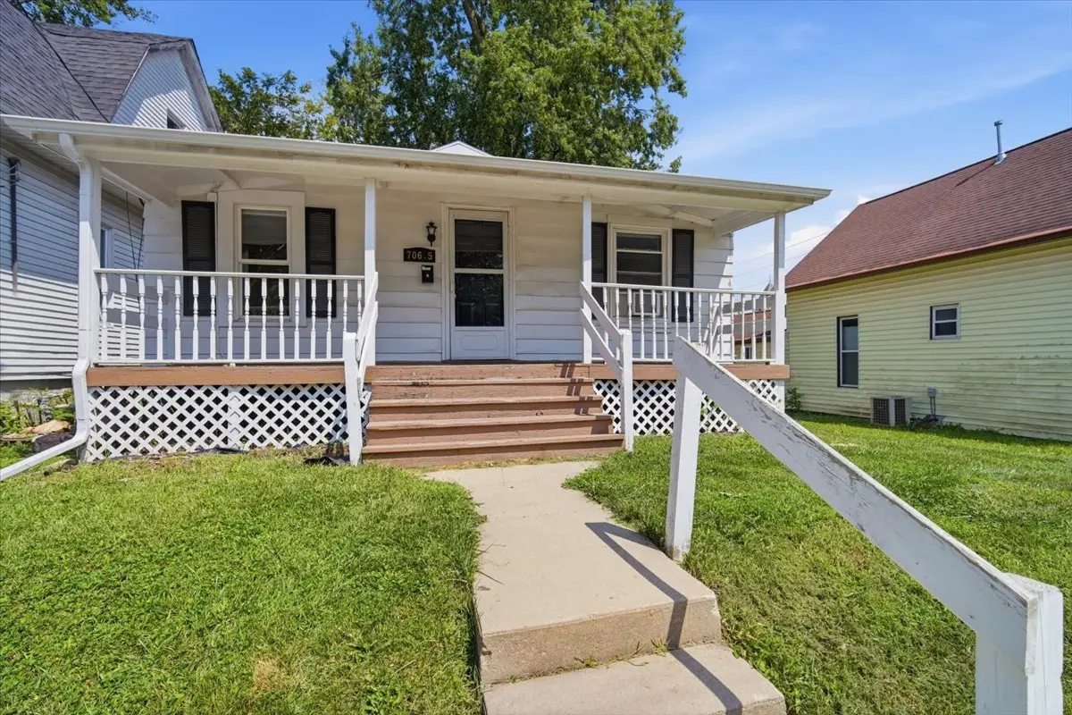 706.5 S Lee St, Bloomington, IL 61701 - #1