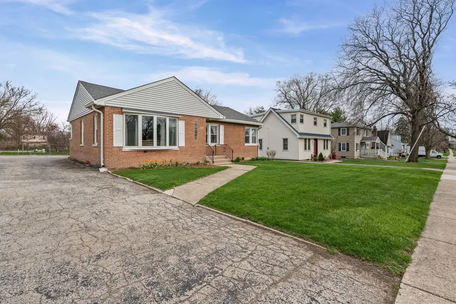 317 N Grace Street, Lombard, IL 60148 - #2