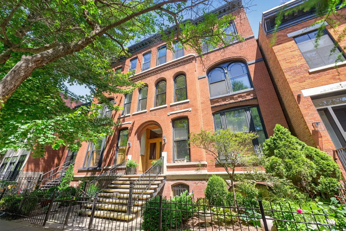820 W Webster Avenue #2W, Chicago, IL 60614 - #1