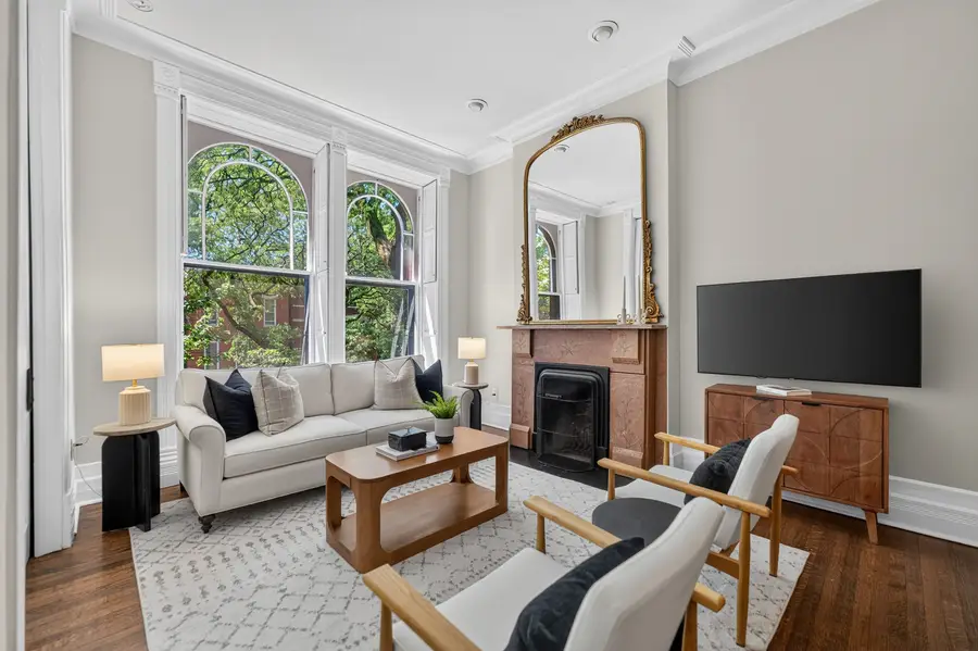 820 W Webster Avenue #2W, Chicago, IL 60614 - #3