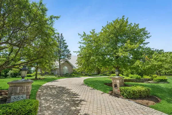 855 Jennifer Court, Lake Forest, IL 60045